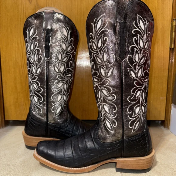 Ariat Black Caiman Belly Western Cowboy Boots with Embroidered Design - Picture 7 of 12